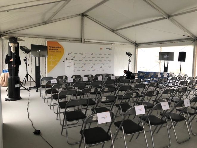 interior de carpa para alquiler evento publico